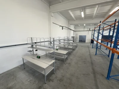 Producent stołów do cięcia i pakowania folii RA Construction